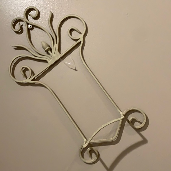 Wall Decor Rack - Picture 2 of 6